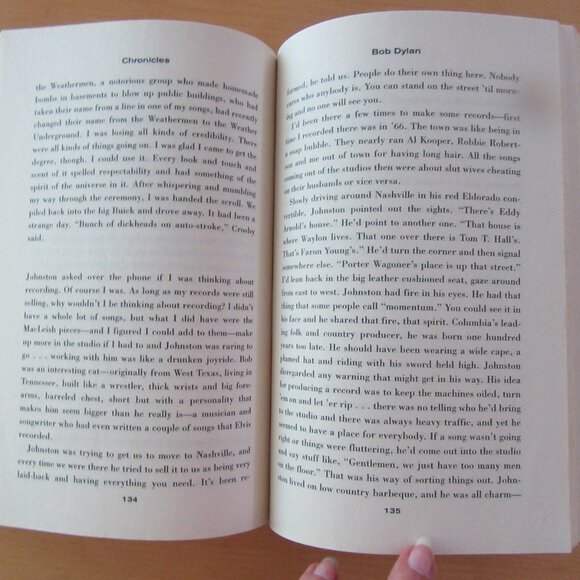 BOB DYLAN CHRONICLES VOLUME ONE (ppbk 2005) memoir - Picture 7 of 7